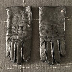 Uggs men’s leather gloves
